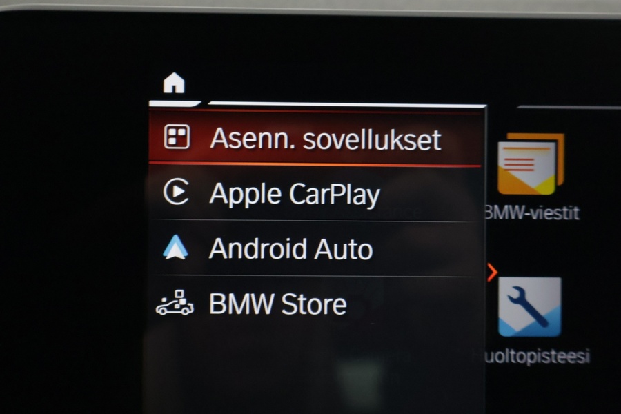 BMW 330 vaihtoauto