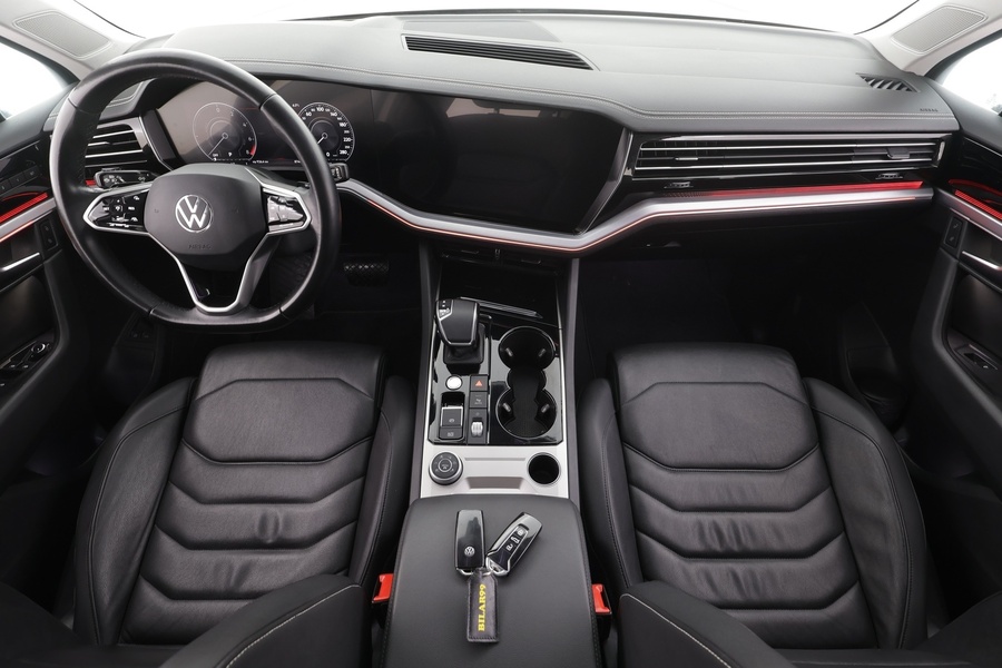 Volkswagen Touareg vaihtoauto