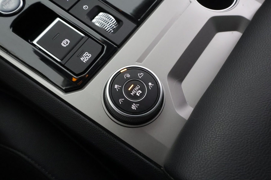 Volkswagen Touareg vaihtoauto