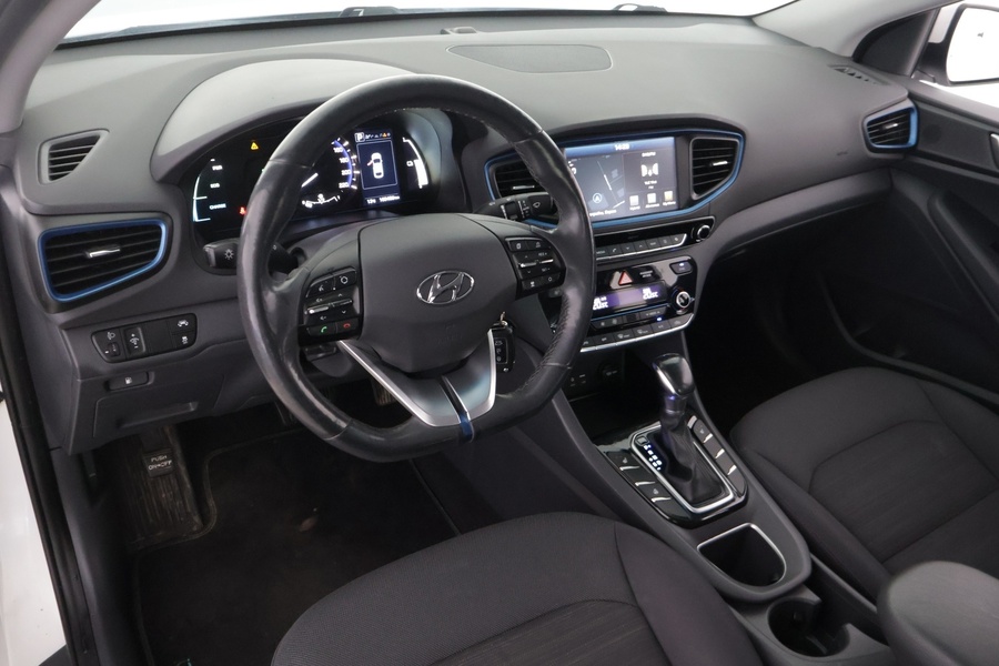 Hyundai IONIQ hybrid vaihtoauto