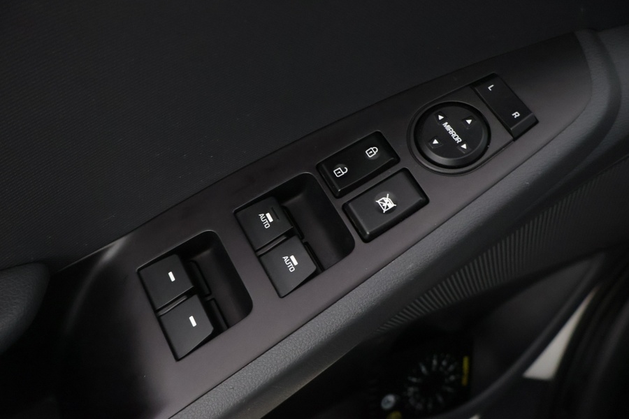 Hyundai IONIQ hybrid vaihtoauto