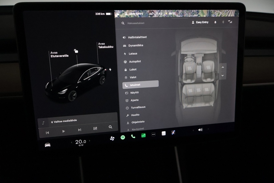 Tesla Model 3 vaihtoauto