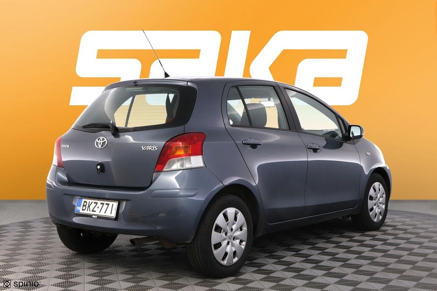 Toyota Yaris vaihtoauto