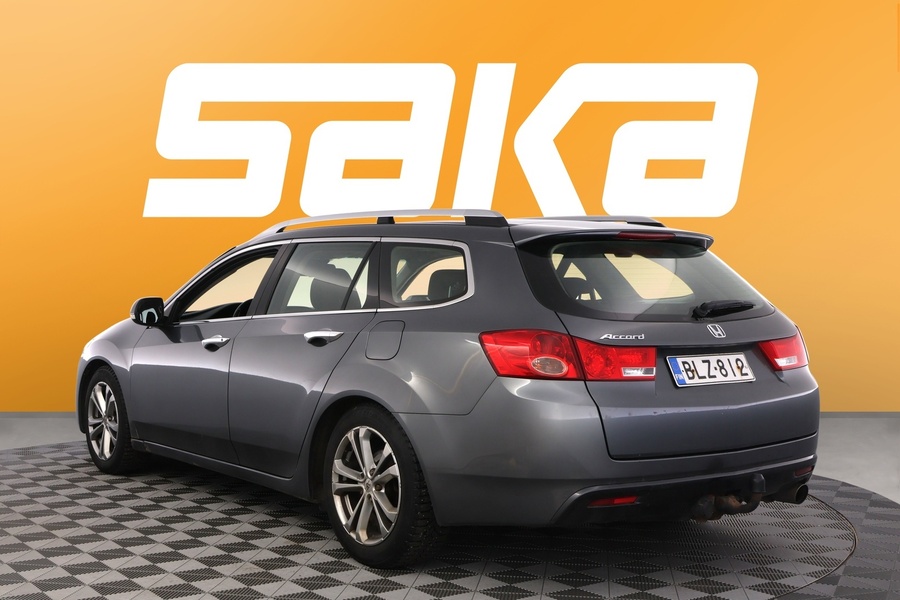 Honda Accord vaihtoauto