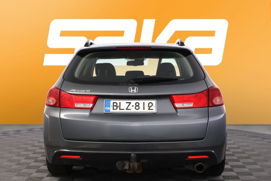 Honda Accord vaihtoauto