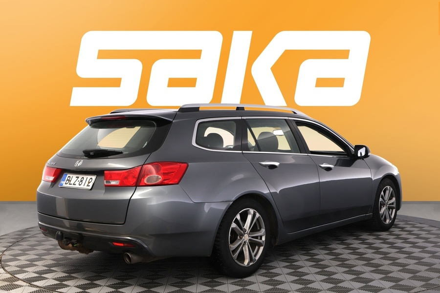 Honda Accord vaihtoauto