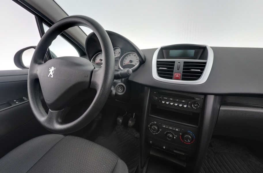 Peugeot 207 vaihtoauto