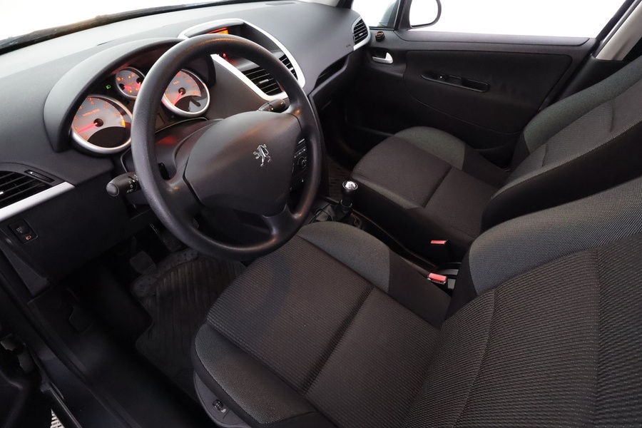 Peugeot 207 vaihtoauto