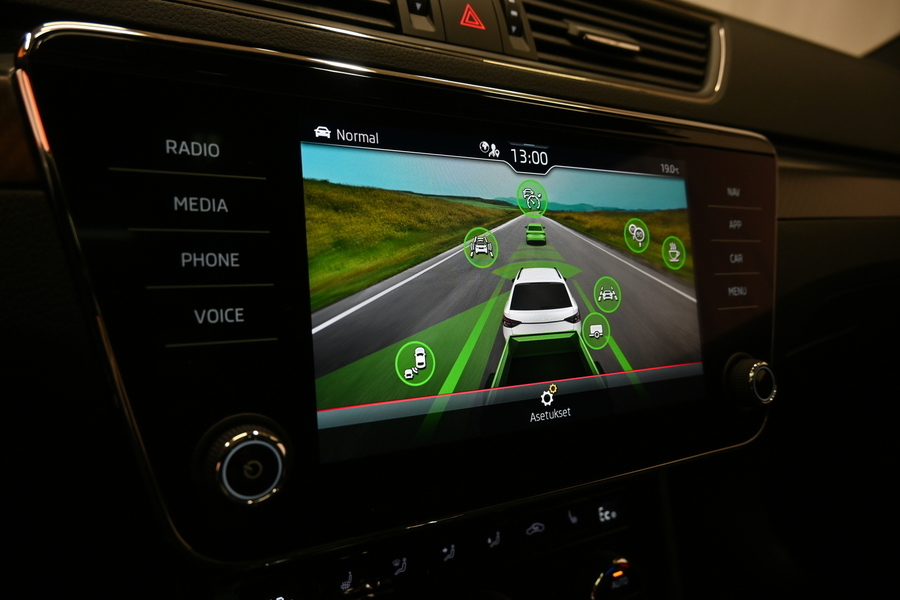 Skoda Superb vaihtoauto