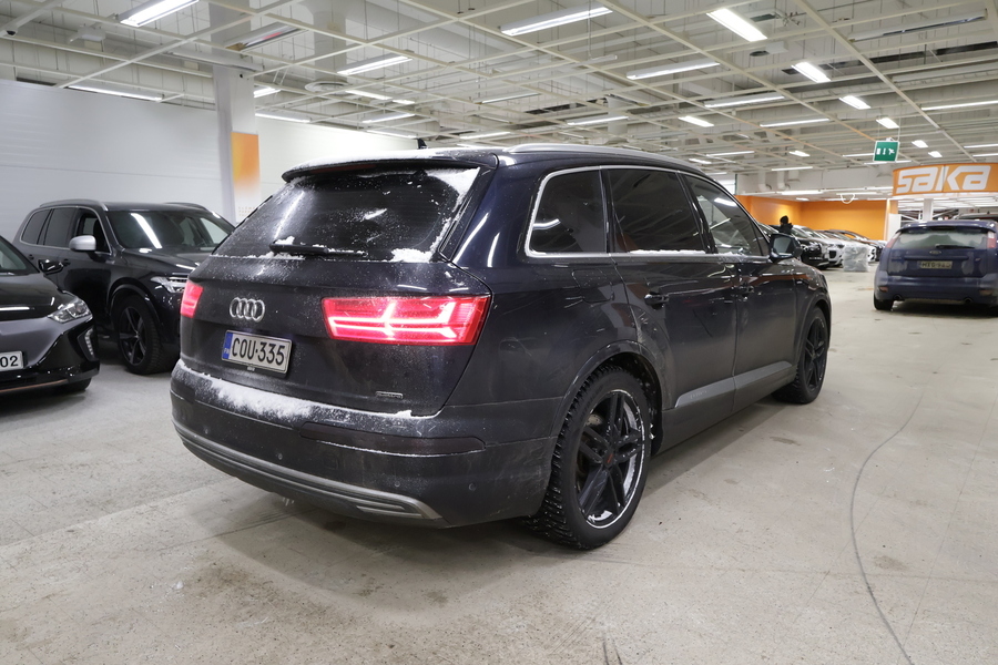 Audi Q7 vaihtoauto