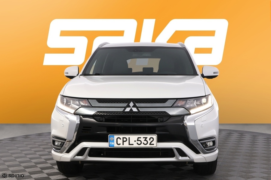 Mitsubishi Outlander PHEV vaihtoauto