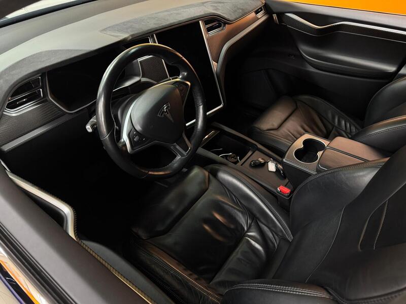 Tesla Model X vaihtoauto