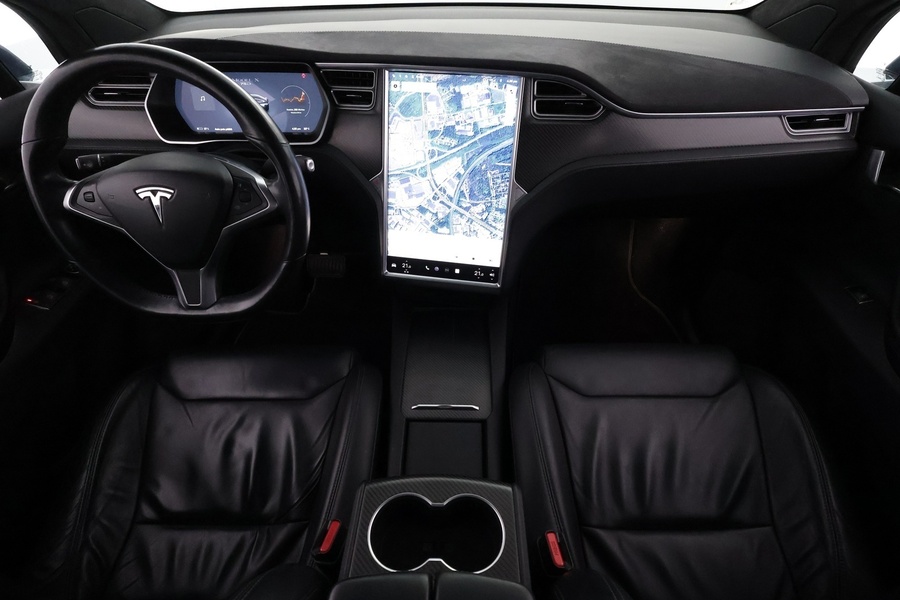 Tesla Model X vaihtoauto