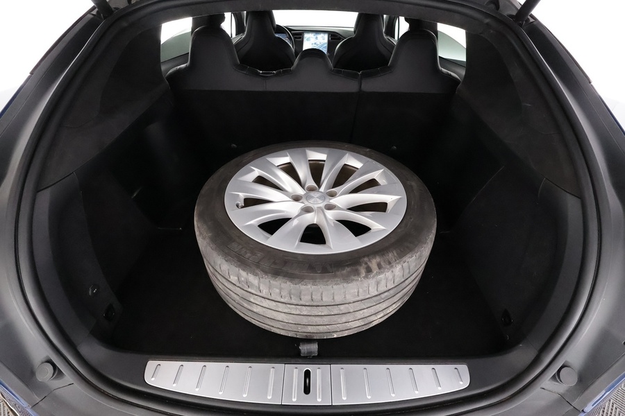 Tesla Model X vaihtoauto