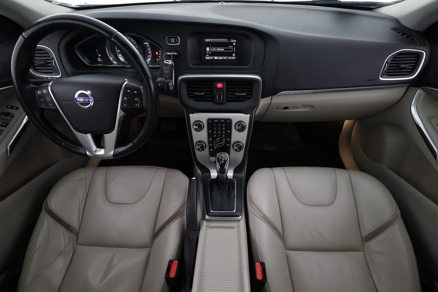 Volvo V40 Cross Country vaihtoauto