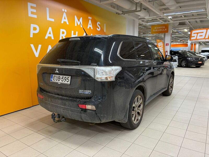 Mitsubishi Outlander PHEV vaihtoauto