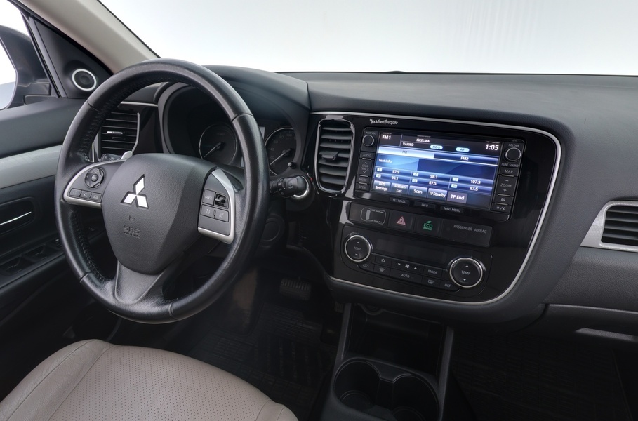 Mitsubishi Outlander PHEV vaihtoauto