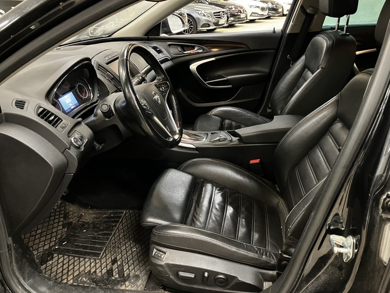 Opel Insignia vaihtoauto