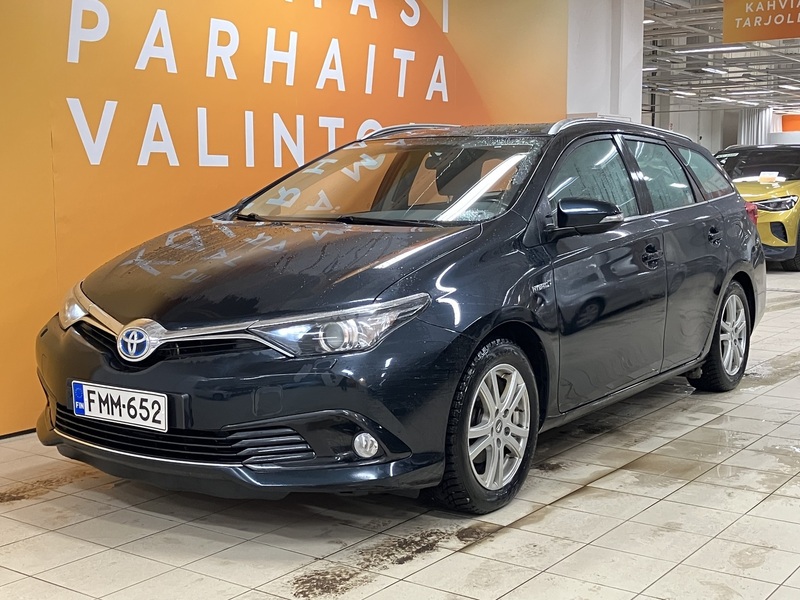 Toyota Auris vaihtoauto