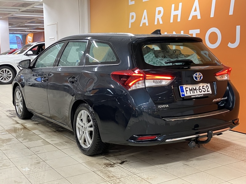 Toyota Auris vaihtoauto