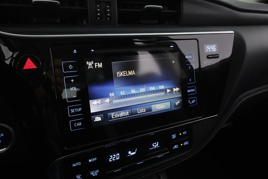 Toyota Auris vaihtoauto