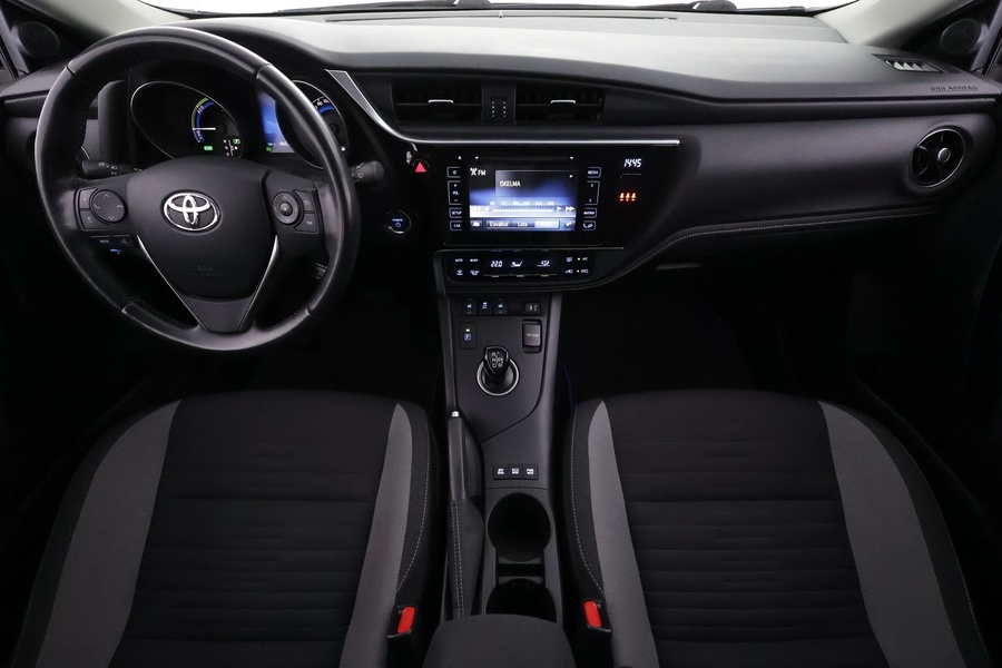Toyota Auris vaihtoauto