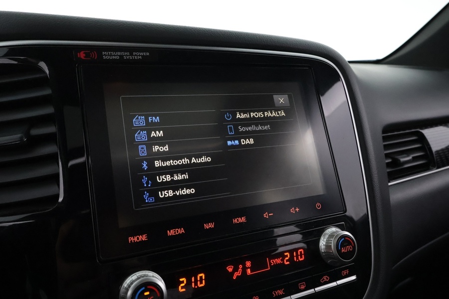 Mitsubishi Outlander PHEV vaihtoauto