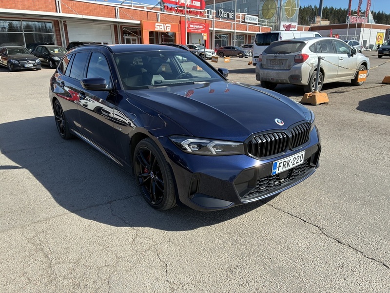 BMW 330 vaihtoauto