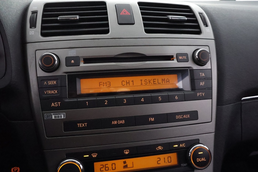 Toyota Avensis vaihtoauto