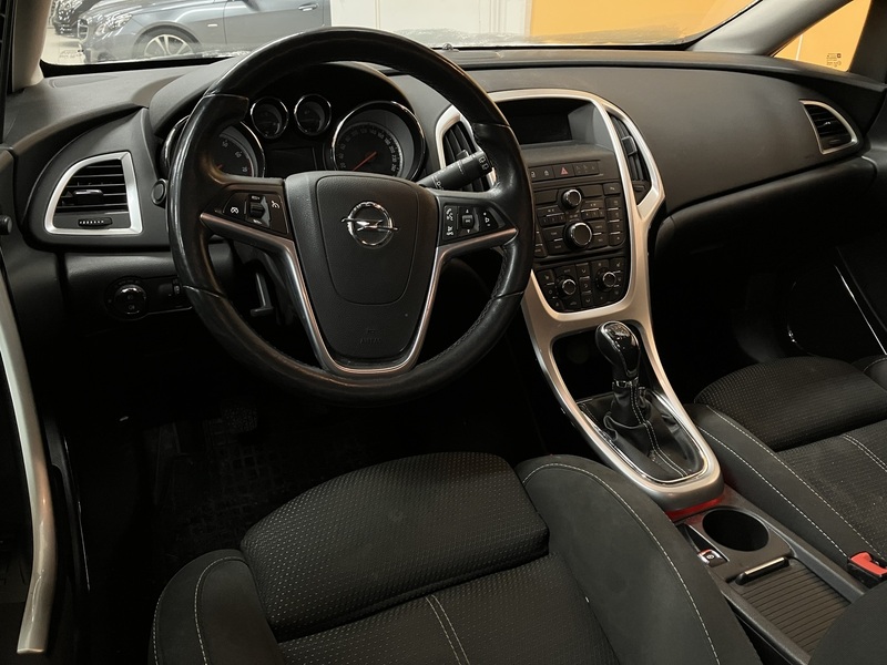 Opel Astra vaihtoauto