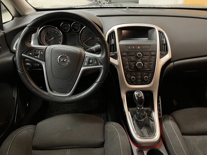 Opel Astra vaihtoauto