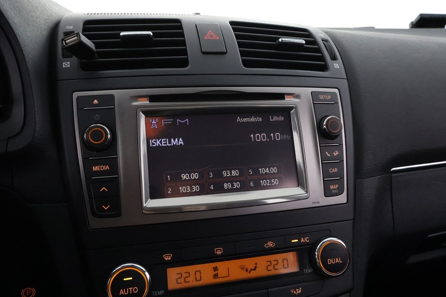 Toyota Avensis vaihtoauto