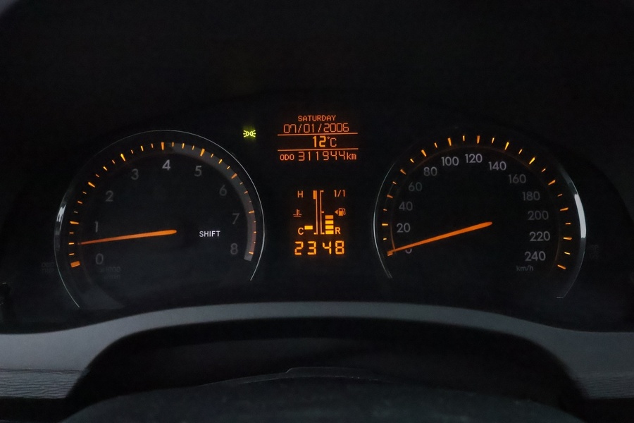 Toyota Avensis vaihtoauto