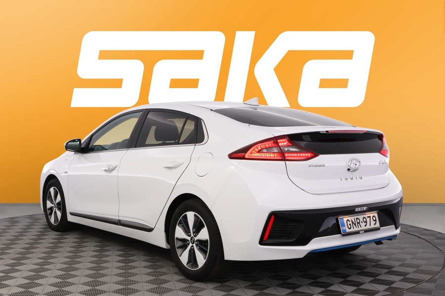 Hyundai IONIQ plug-in vaihtoauto