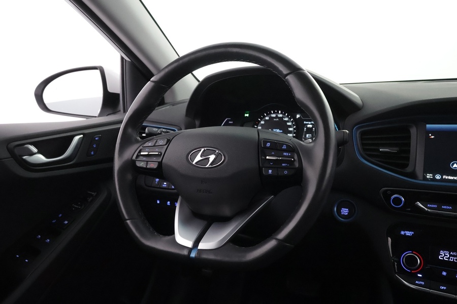 Hyundai IONIQ plug-in vaihtoauto