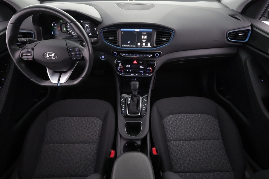 Hyundai IONIQ plug-in vaihtoauto