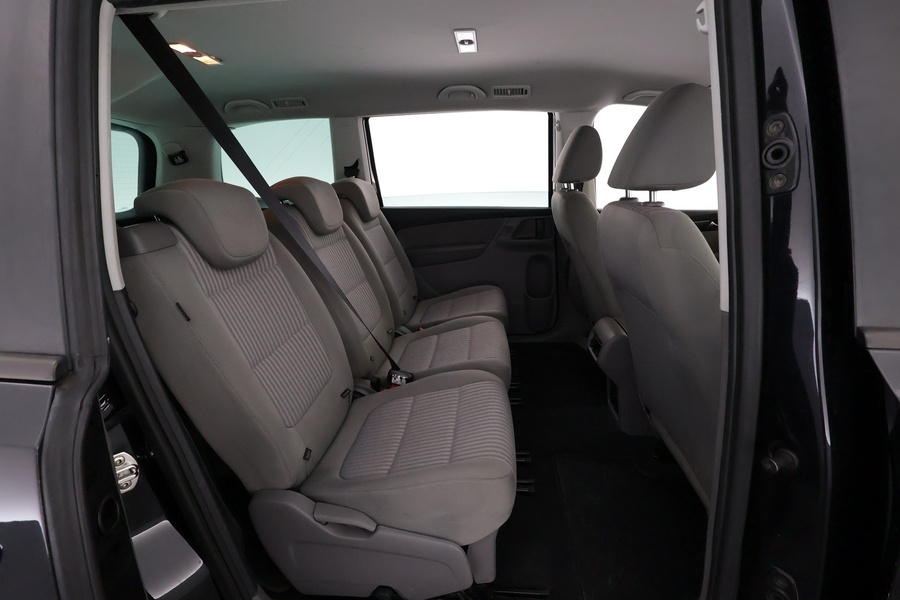 SEAT Alhambra vaihtoauto