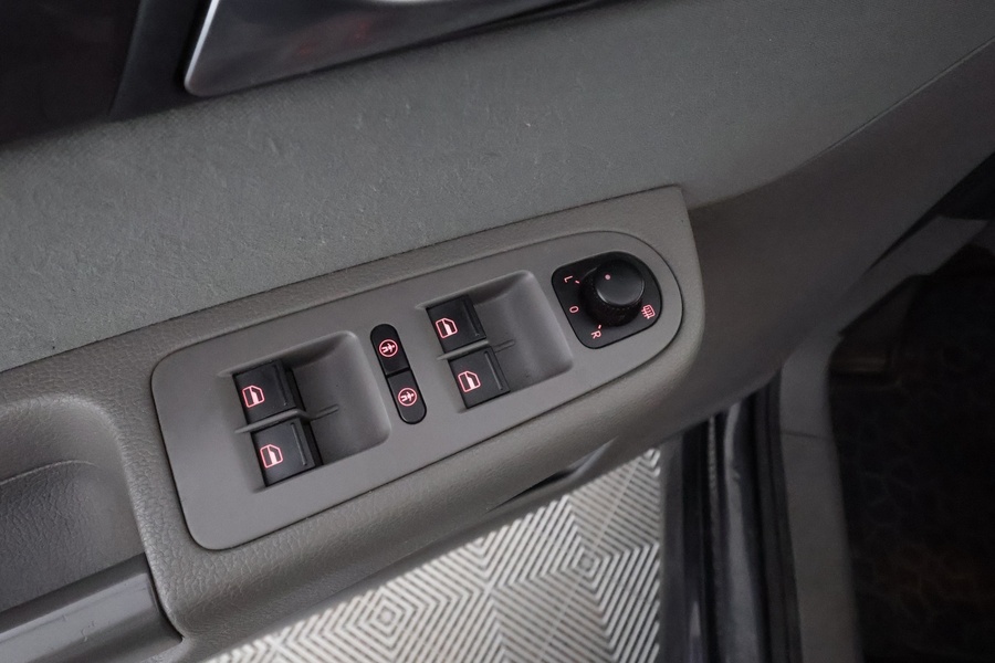 SEAT Alhambra vaihtoauto