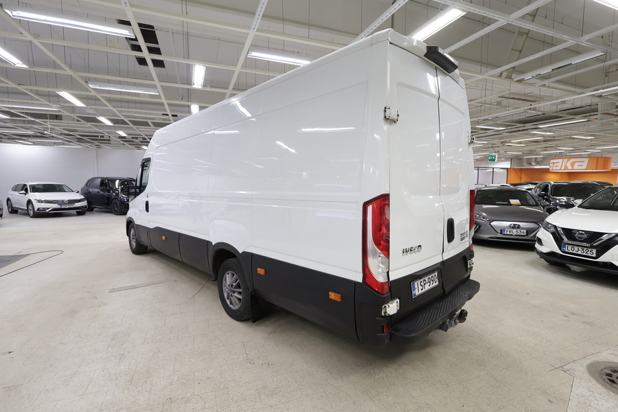 Iveco 35S vaihtoauto