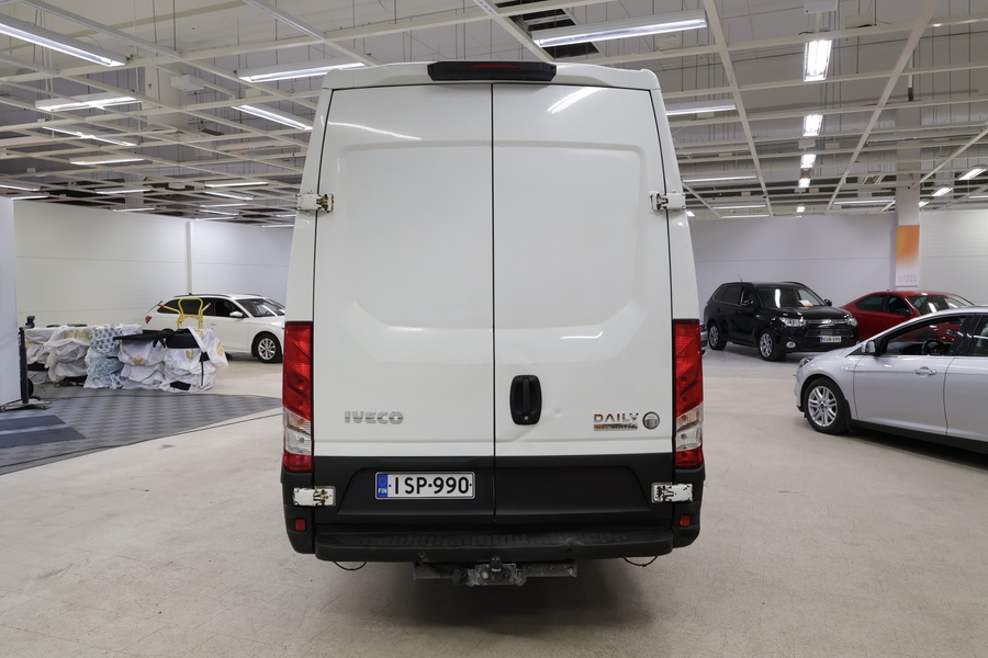 Iveco 35S vaihtoauto