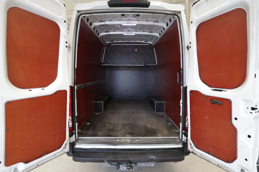 Iveco 35S vaihtoauto