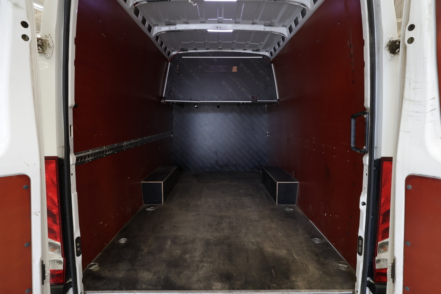 Iveco 35S vaihtoauto