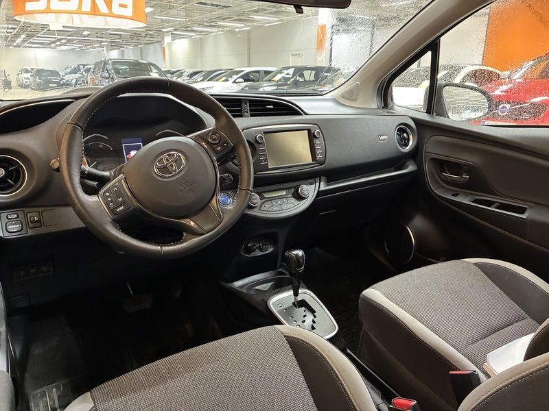 Toyota Yaris vaihtoauto