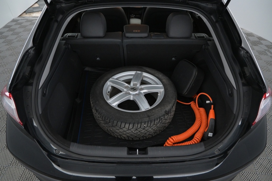 Hyundai IONIQ electric vaihtoauto