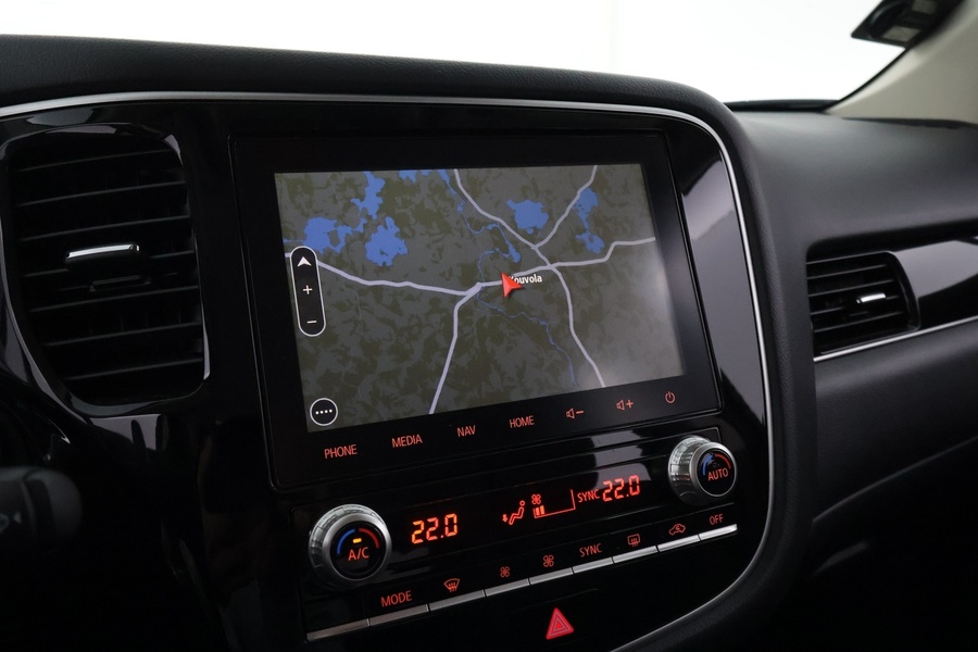 Mitsubishi Outlander PHEV vaihtoauto