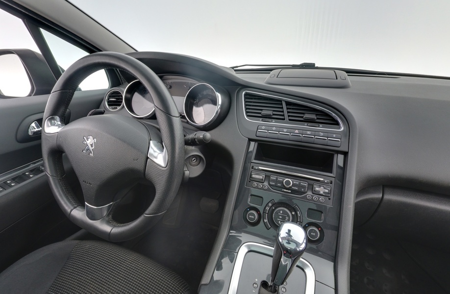 Peugeot 5008 vaihtoauto