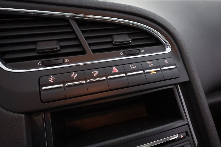 Peugeot 5008 vaihtoauto