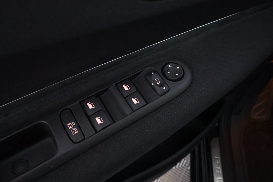 Peugeot 5008 vaihtoauto