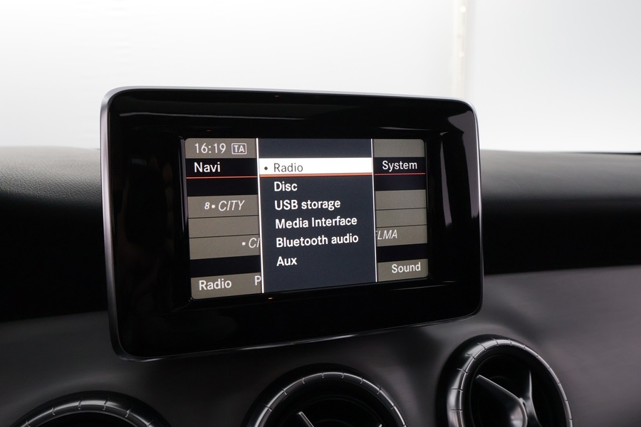 Mercedes-Benz CLA-sarja vaihtoauto