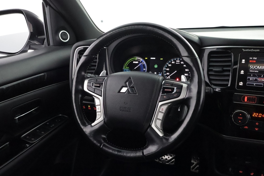 Mitsubishi Outlander PHEV vaihtoauto